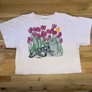 Vintage oversized floral cat graphic tee